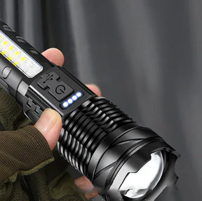 Lanterna Militar LaserPro Titanium® - A Mais Potente do Mundo [SUPER QUEIMA DE ESTOQUE + BRINDES SOMENTE HOJE]